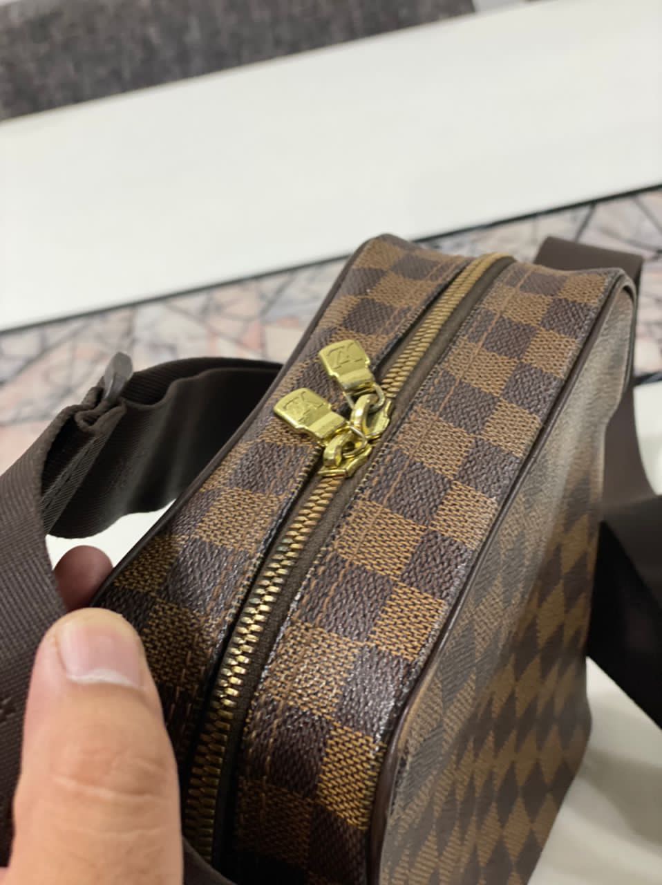 Authentic LOUIS VUITTON Damier Olav Pm - 7