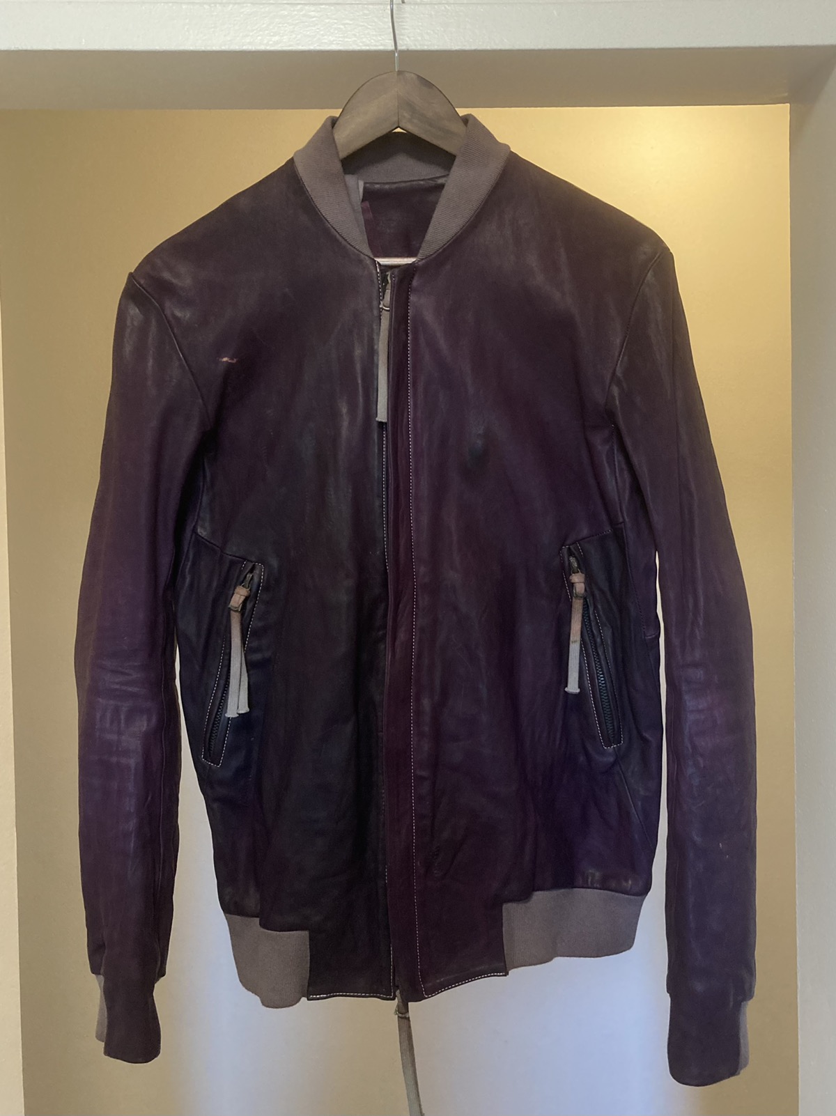 BNWT J3 Horse Leather Murex Purple - 11