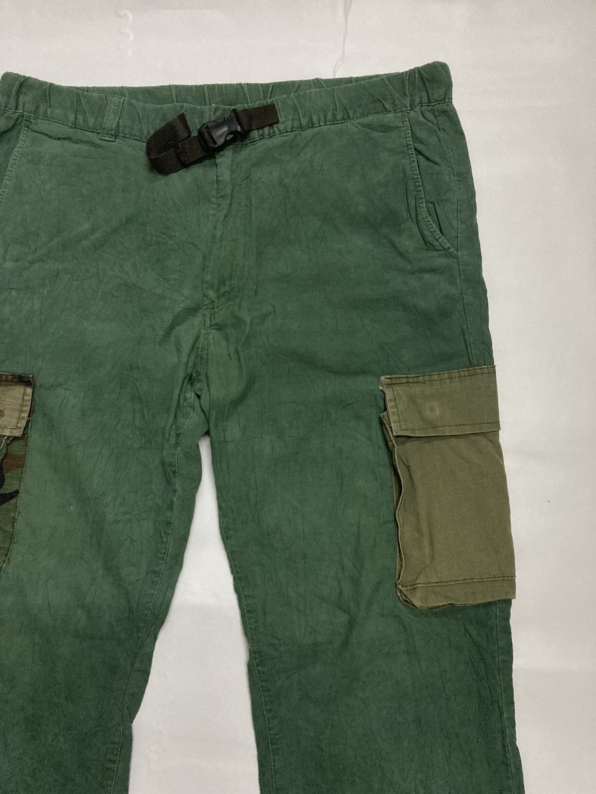 Uniqlo Custom Cargo Army Pocket Corduroy Pants - 4