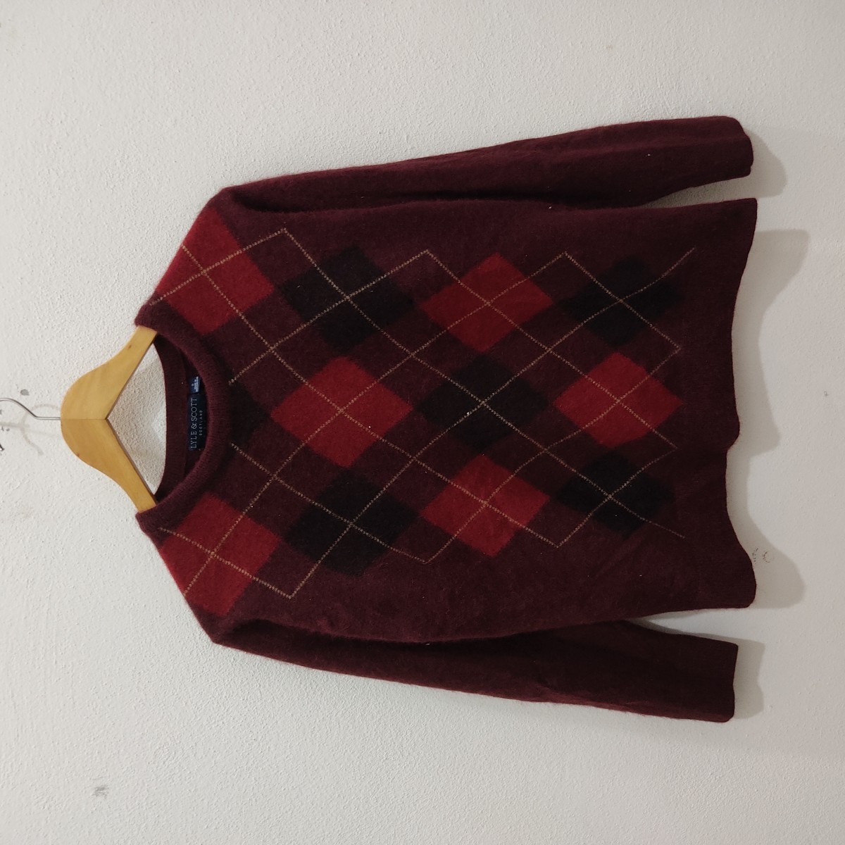 Lyle & Scott - Scotland Wool Fur Pullover Sweater - 1