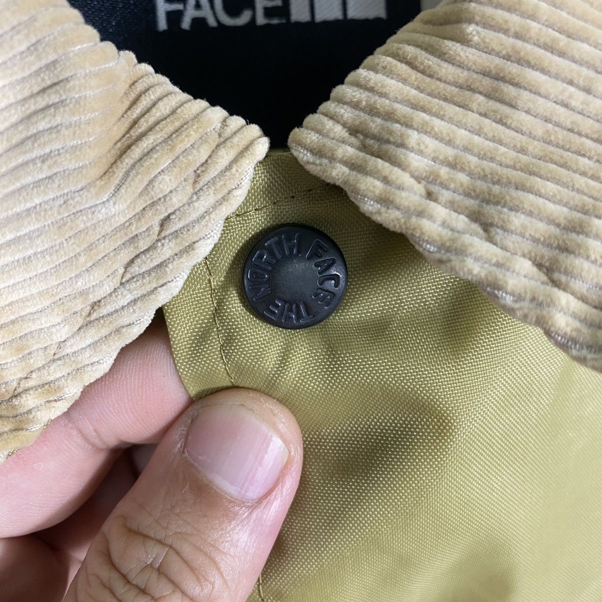 The North Face Snap Button Patch Logo Light Jacket - 9