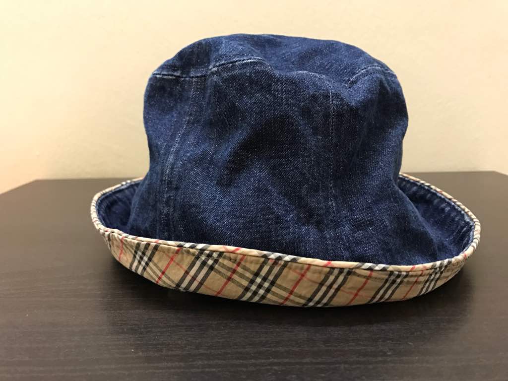 Burberry blue label hat denime design - 1