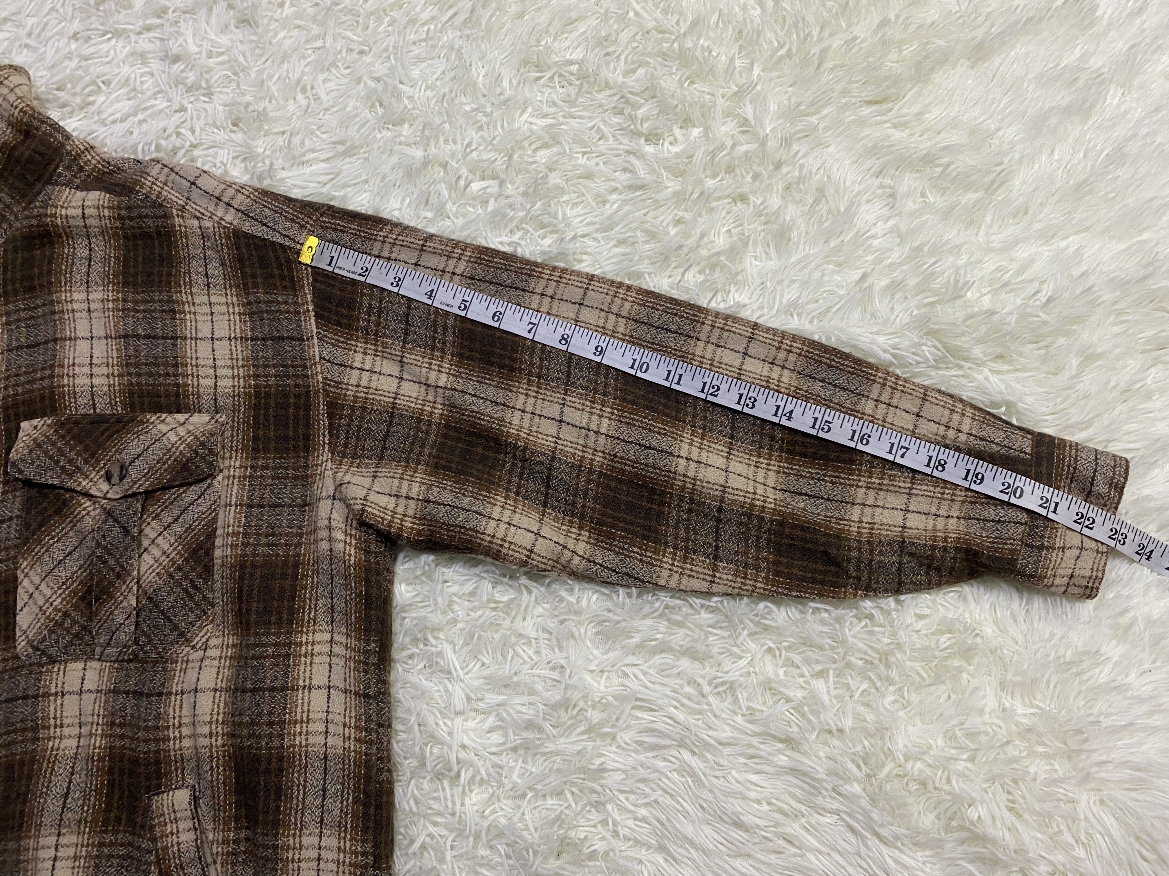 Flannel - Trav'ers AW-1 Checked Wool Blend Quilted Flannel - 16