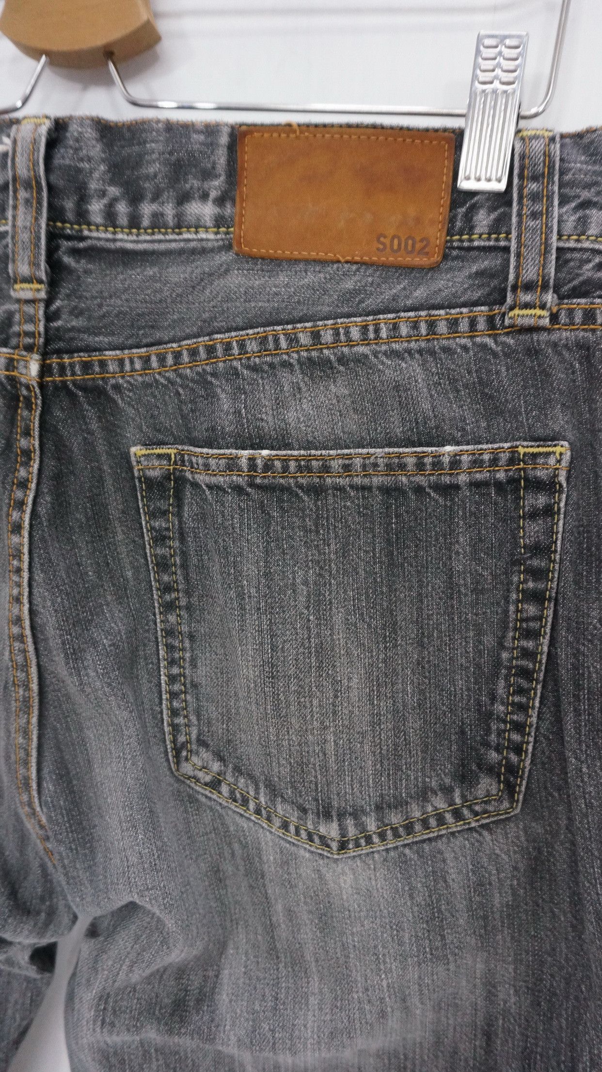 Uniqlo Jeans UJ S002 Ash Grey Distressed Jeans W32 - 6