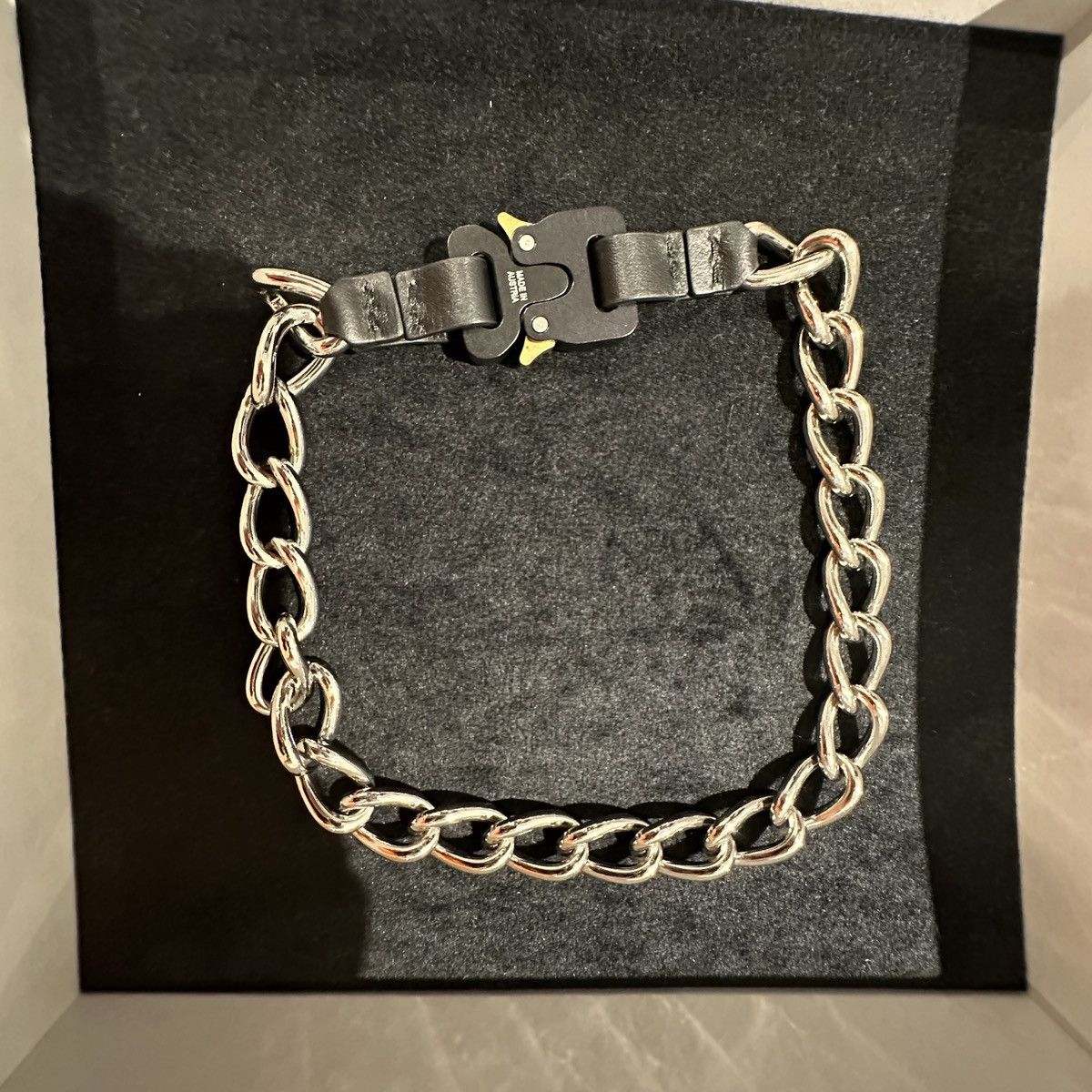 Other Designers Alyx - silver chain buckle necklace with leather details |  c99 | REVERSIBLE