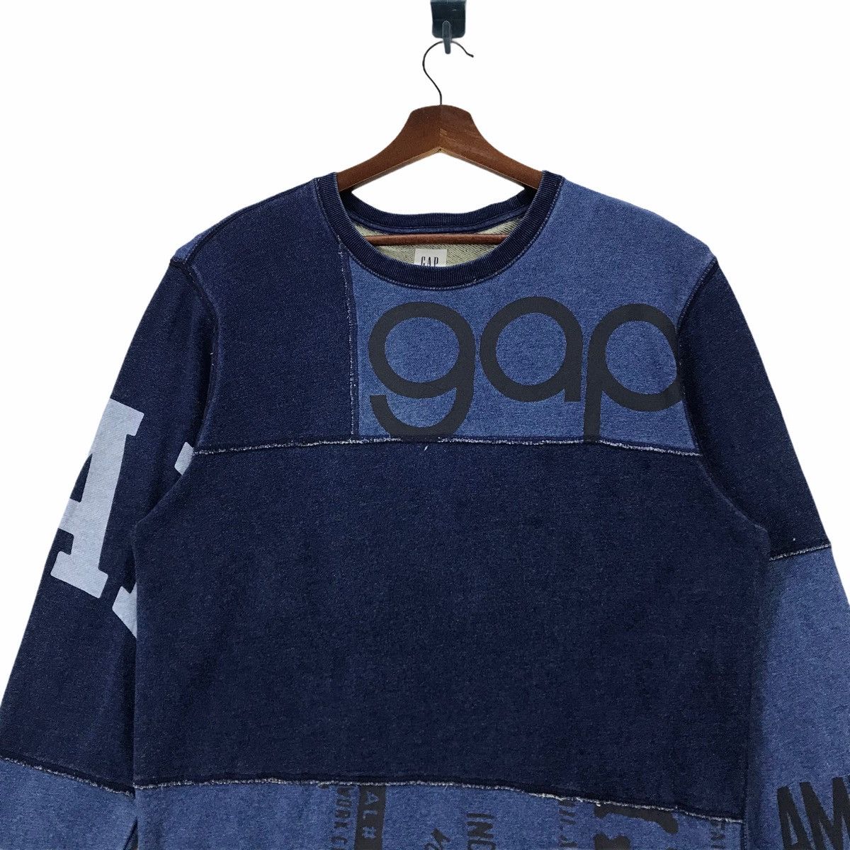 Vintage Gap Sweatshirt Denim Patch Work. - 5