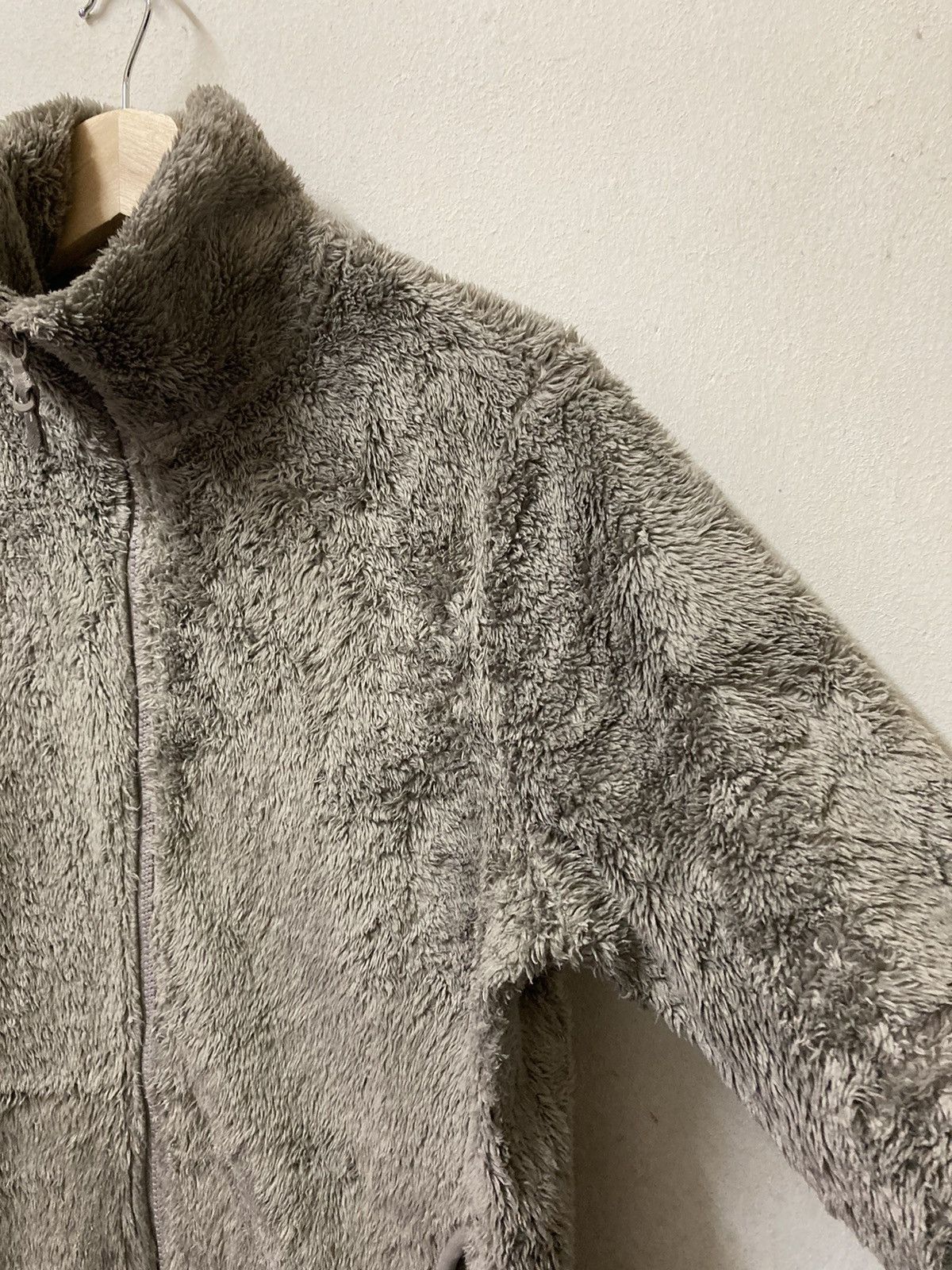 Uniqlo Fluffy Yarn Fleece Full Zipper Long Sleeve Jacket - 6