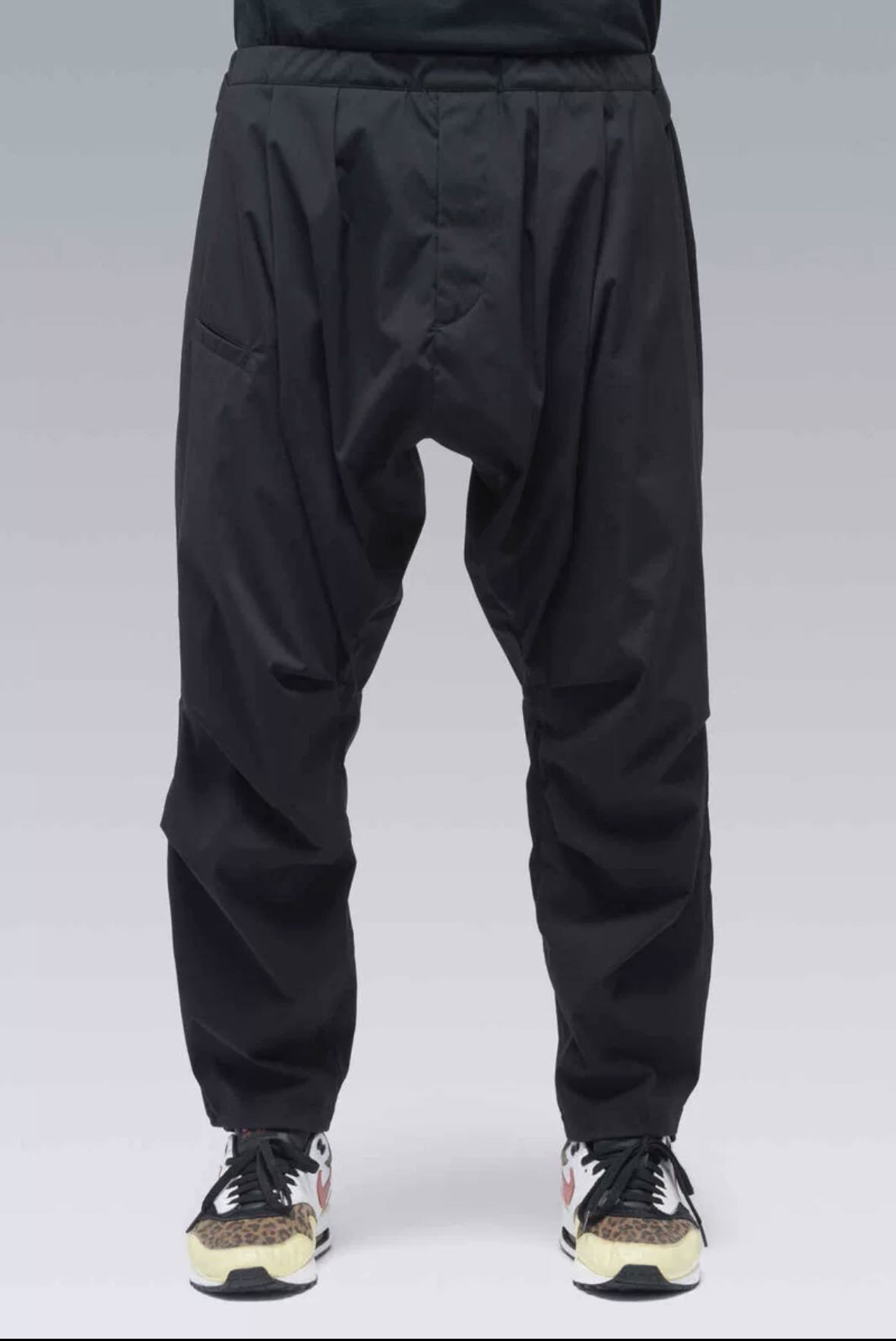 P36-E Encapsulated Nylon Pleated Drawcord Trouser - 1