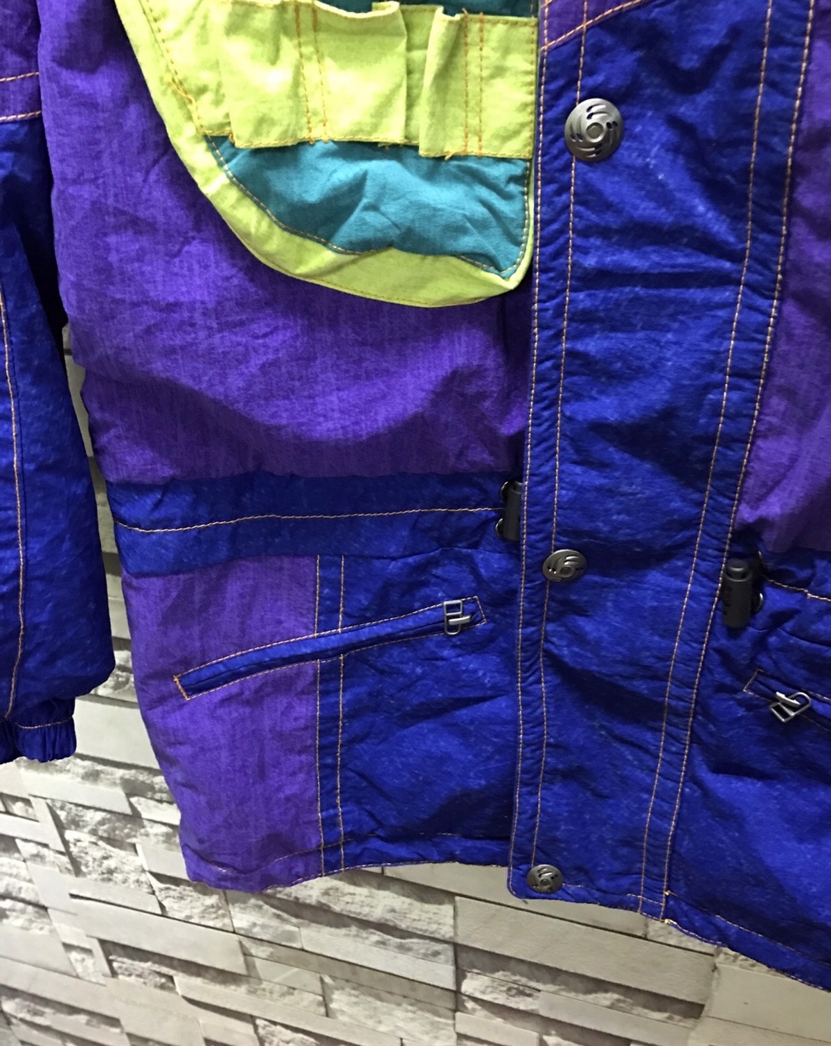 Vintage Sasquatch Multicolor Hooded Ski Jacket - 7