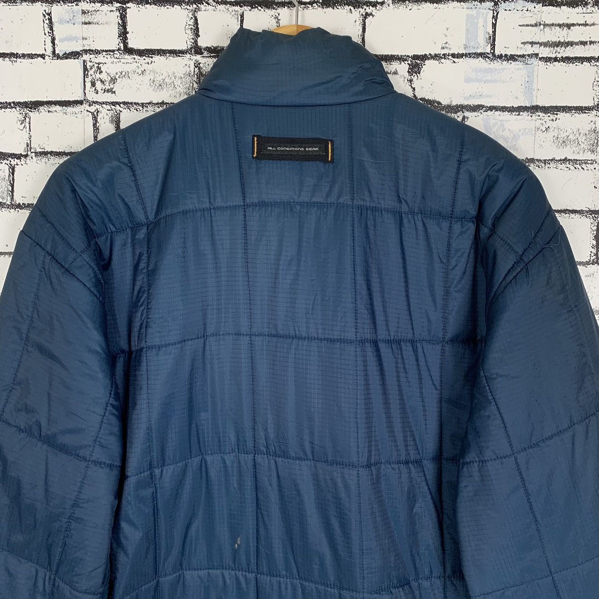 Sportswear - Nike ACG Small Logo Puffer Jacket Navy Blue - 7