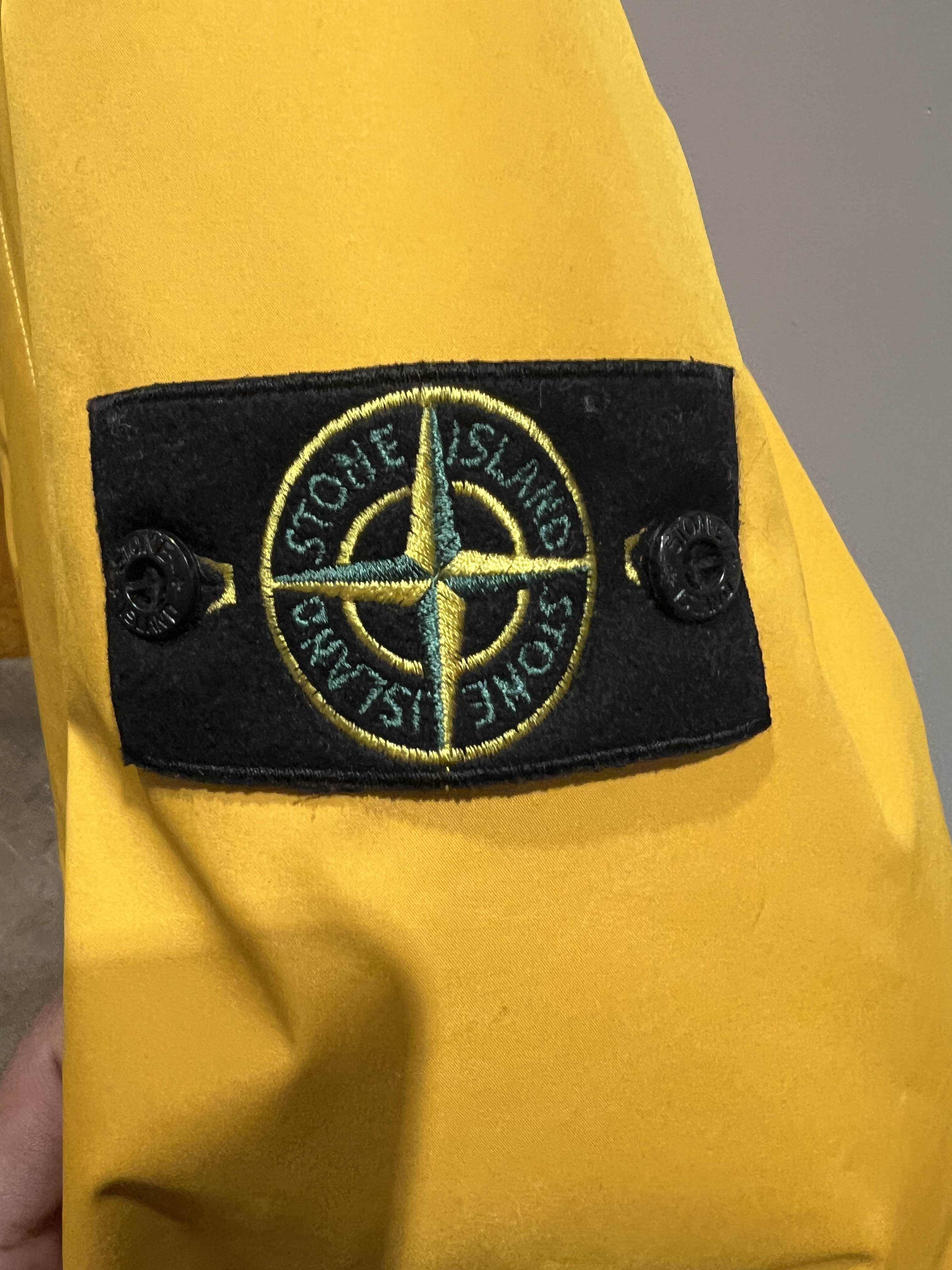 Stone Island 41926 3L Gore-Tex In Recycled Polyester Down Yellow - 3