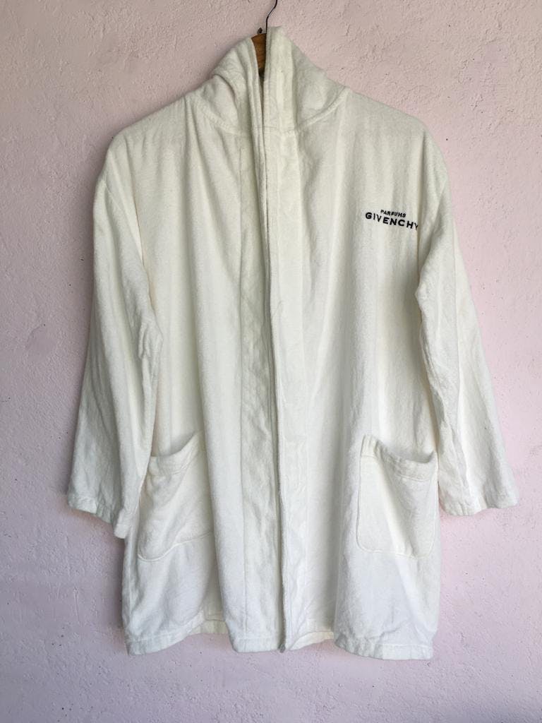 Givenchy Parfums Robe styles White long Jackets - 1