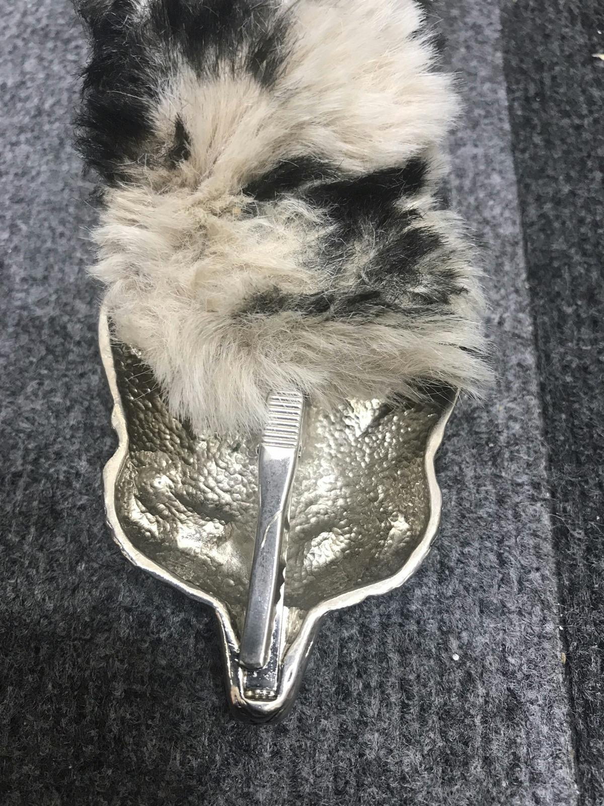Designer - Very Rare Archival MILK Faux Fur Scarf with Wolf Brooch - 6