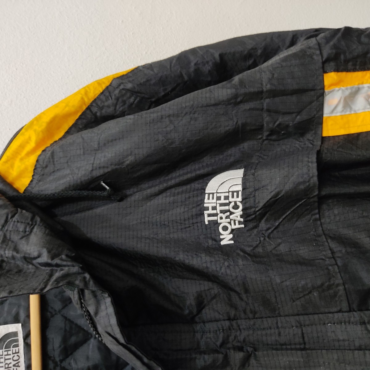 Outdoor Life - Yellow Black Outdoor Hiking Nuptse XL Jacket - 6