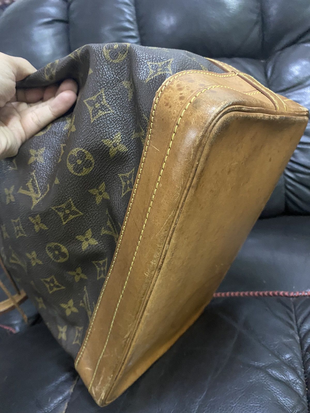 Louis Vuitton Vintage Neo GM Monogram Dawstring Shoulder Bag - 12