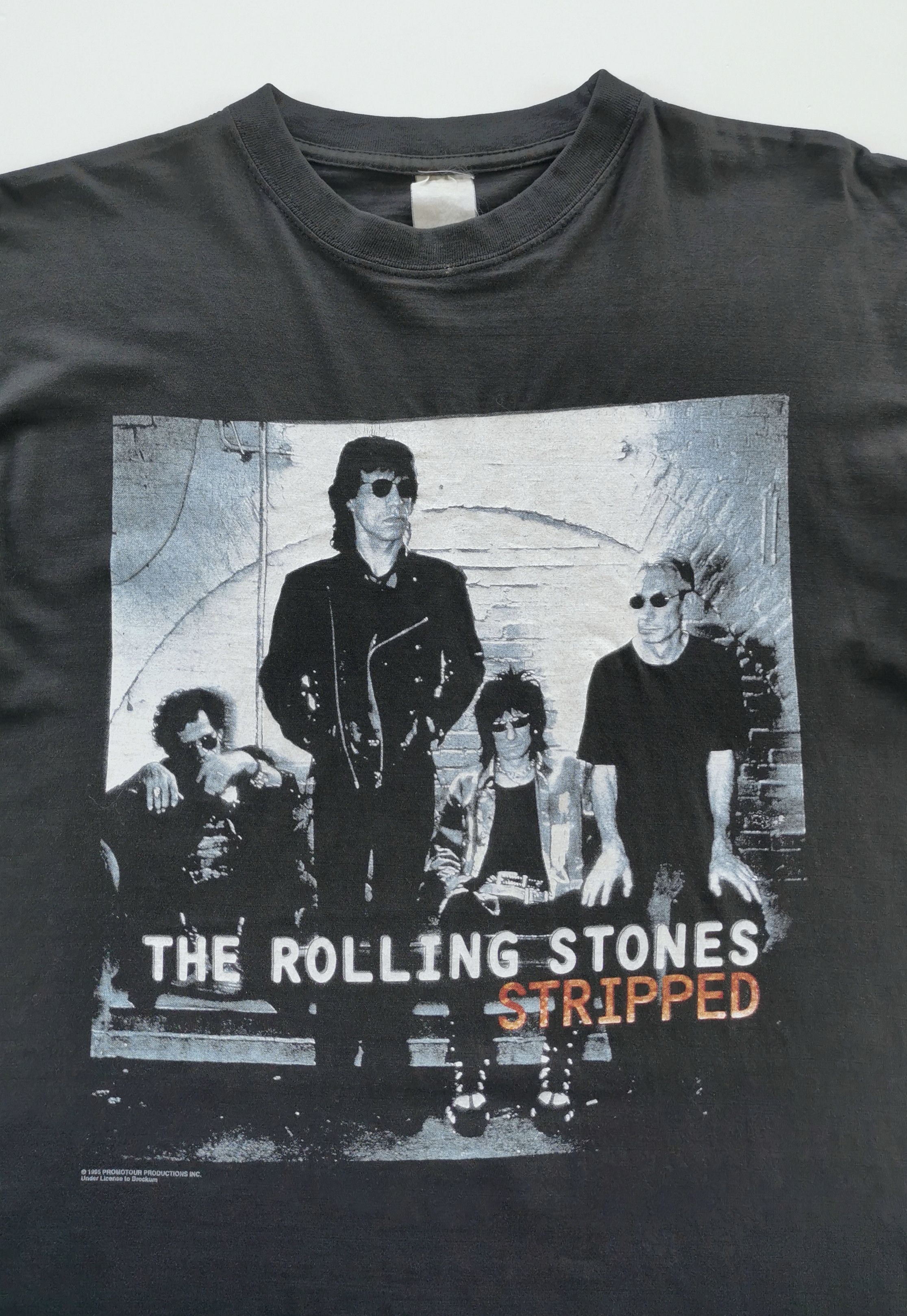 1995 The Rolling Stones Band Stripped Album Vintage Tshirt - 3