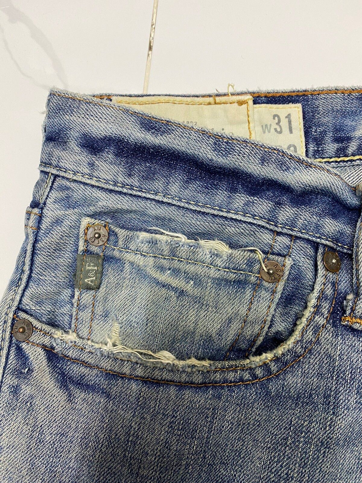 RARE🔥ABERCROMBIE & FITCH LOW RISE BOOTCUT FLARE JEANS - 11
