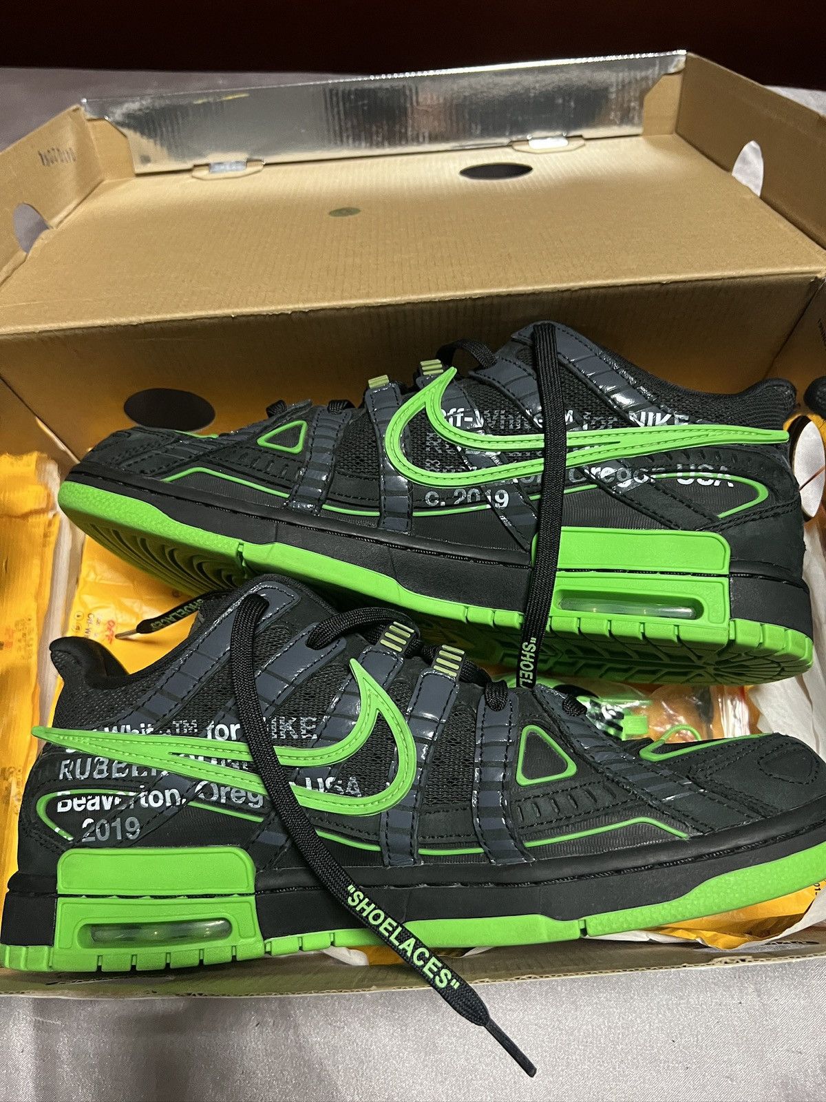 Off-White X Air Rubber Dunk ‘Green Strike’ - 4