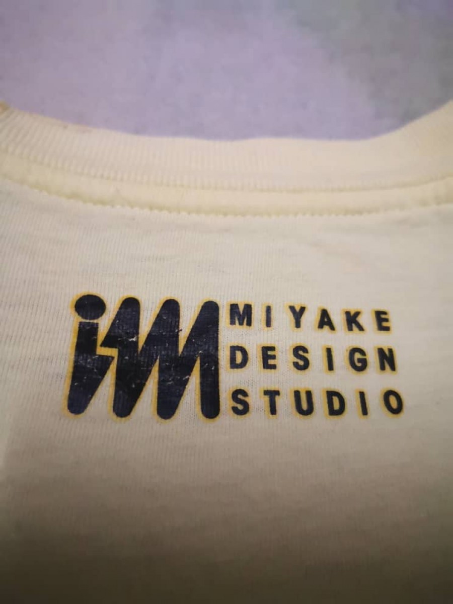 Issey Miyake - Design Studio - 2