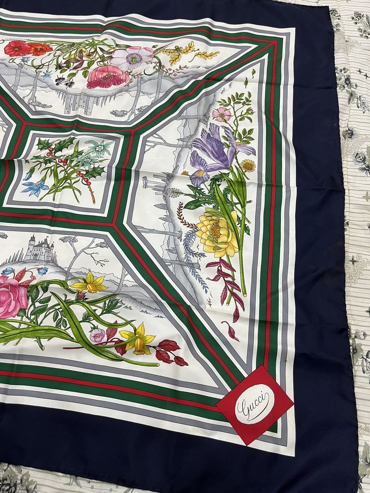 GUCCI SILK SCARF - 2