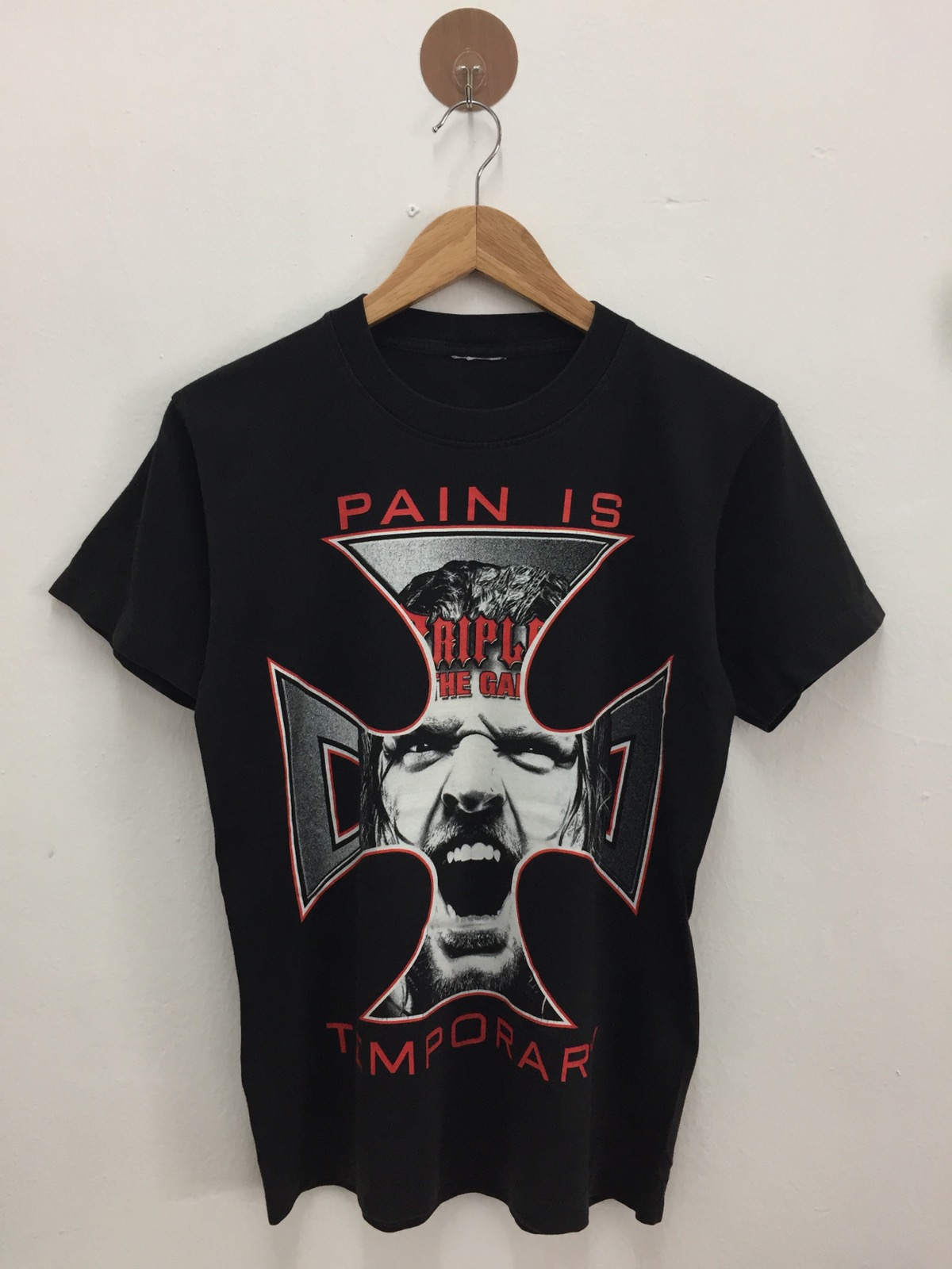 Vintage - Vintage Pro Wrestler Triphle H “Pain Is Temporary” Shirt - 1