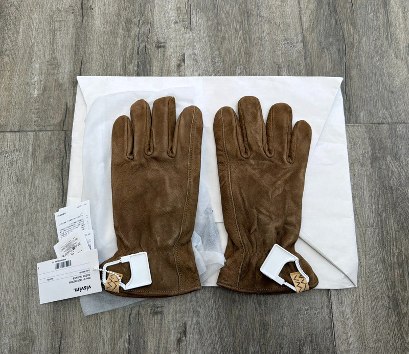 VISVIM 24AW Suede Gloves — Vegetable-Tanned, Washed Lambskin Gloves - 1