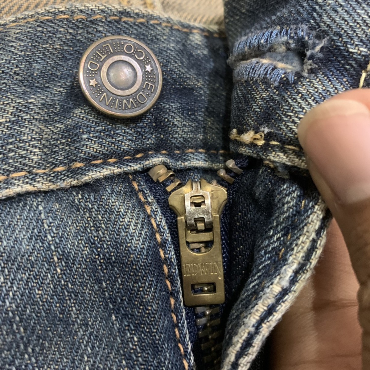 Distressed Denim - EDWIN 403 Vintage 90s Rugged Stonewash Jean - 16