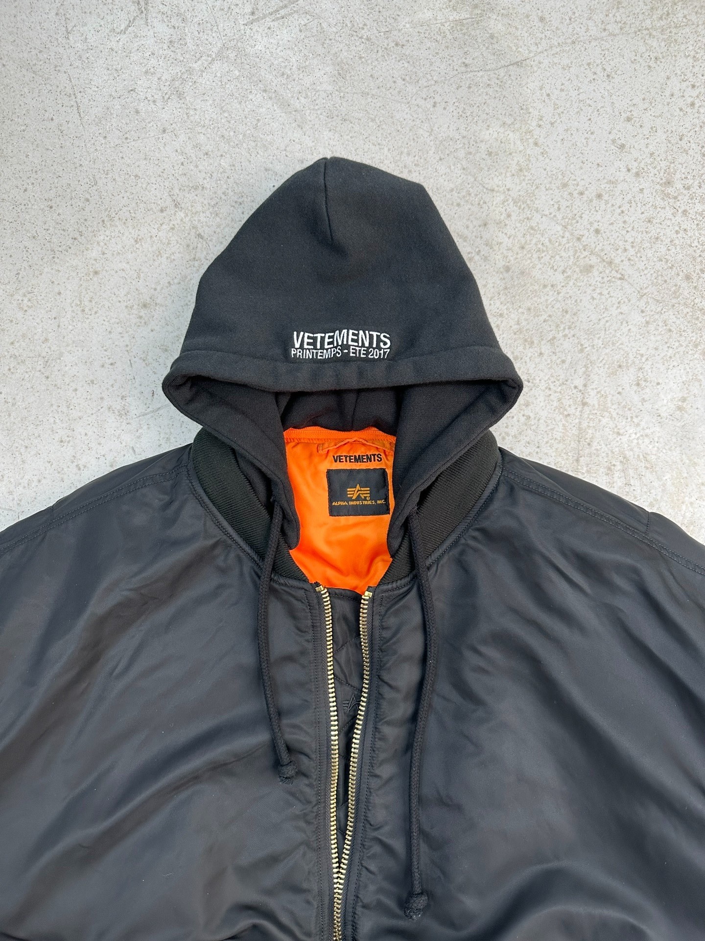 Vetements SS17 bomber show-piece quilted bomber jacket - 3