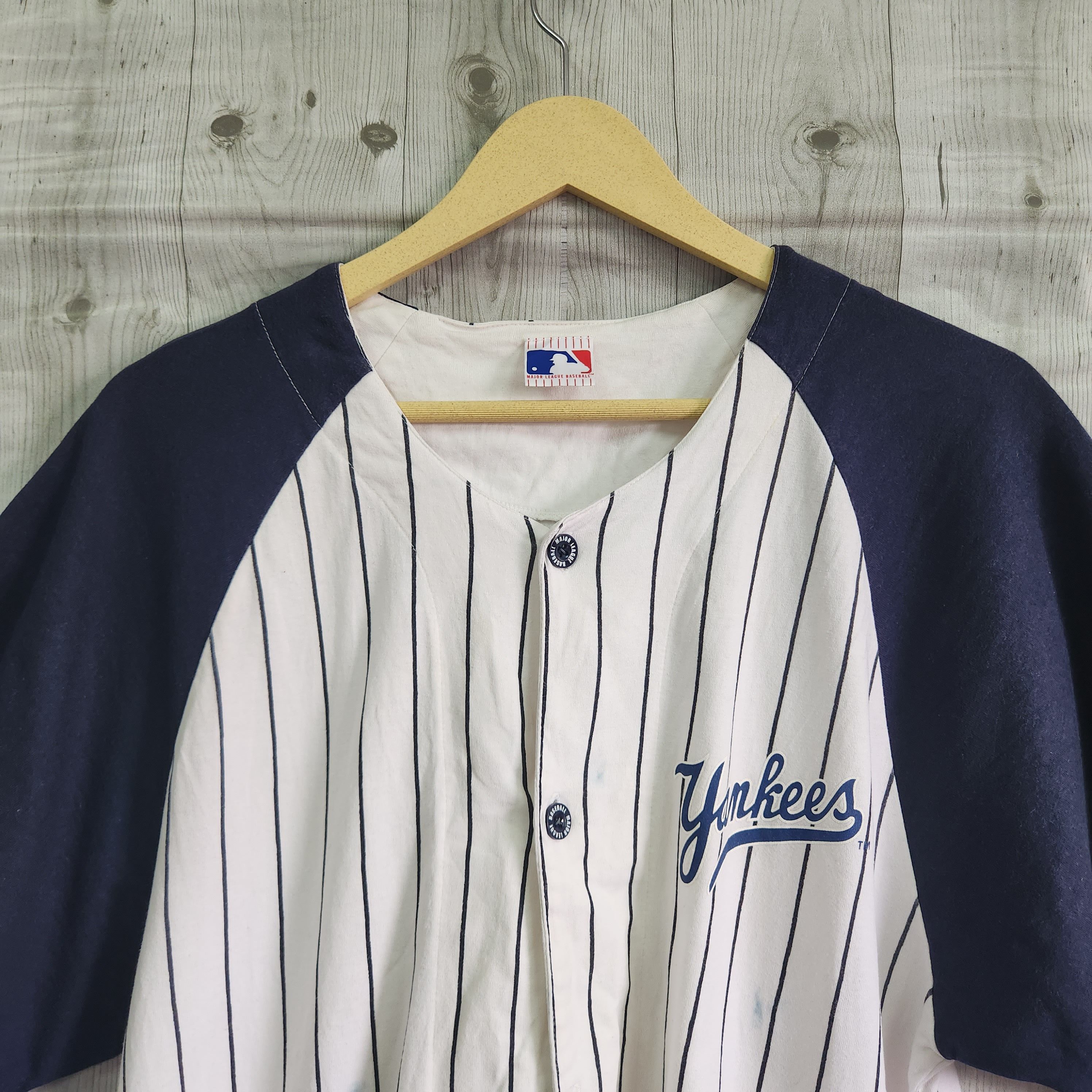 Vintage New York Yankess Major Baseball League Year 2004 - 2