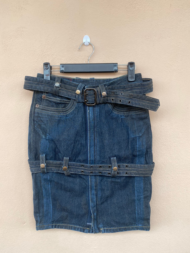 Steals💥 Levis Red Tab denim Sexy Skirt - 1