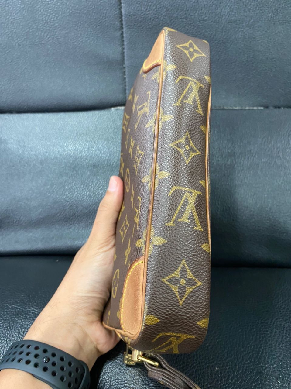 Authentic LOUIS VUITTON Mrlyn Dragon Clucth Bag - 7