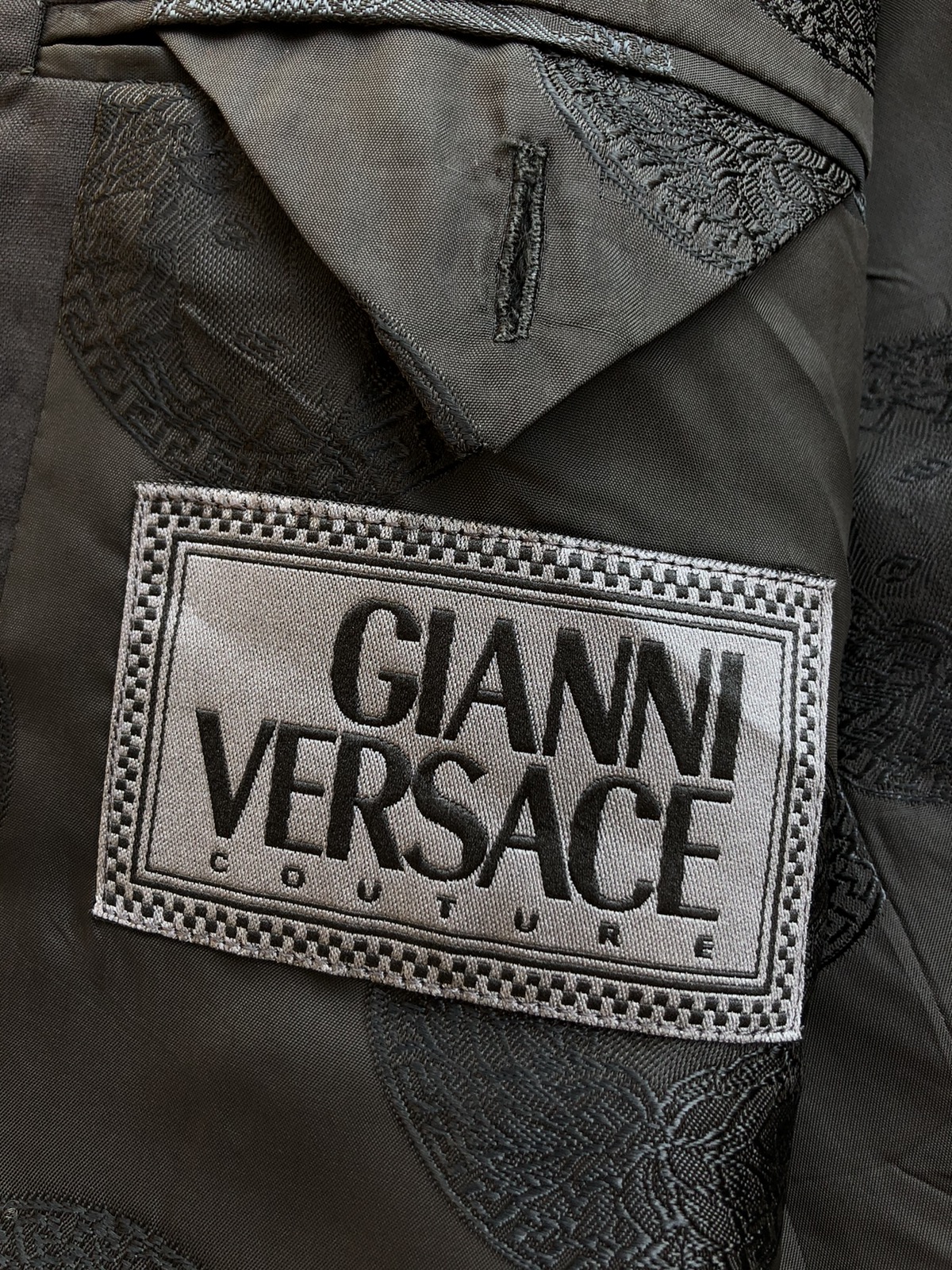 Luxury Gianni Versace Wool Coat Made in Italy - 6
