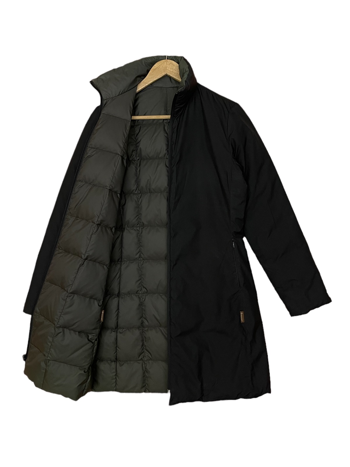 Moncler long puffer jacket reversible down jacket - 7