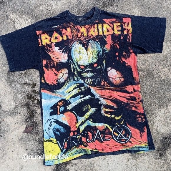 VTG 2000s Bootleg Iron Maiden AOP 💀💥 Tshirt band Metal 🎸 - 1