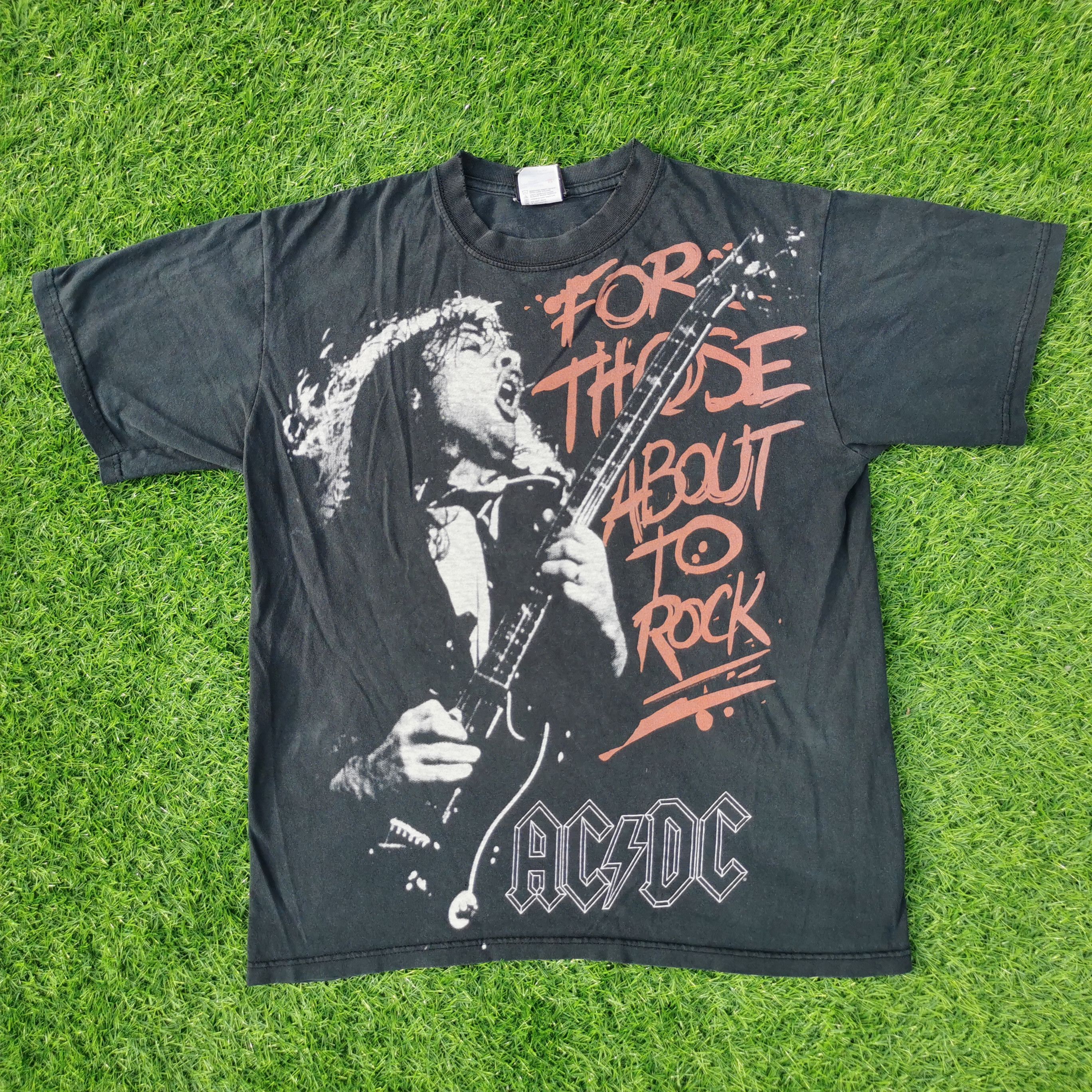 Vintage ACDC Rock Band Tshirt - 1
