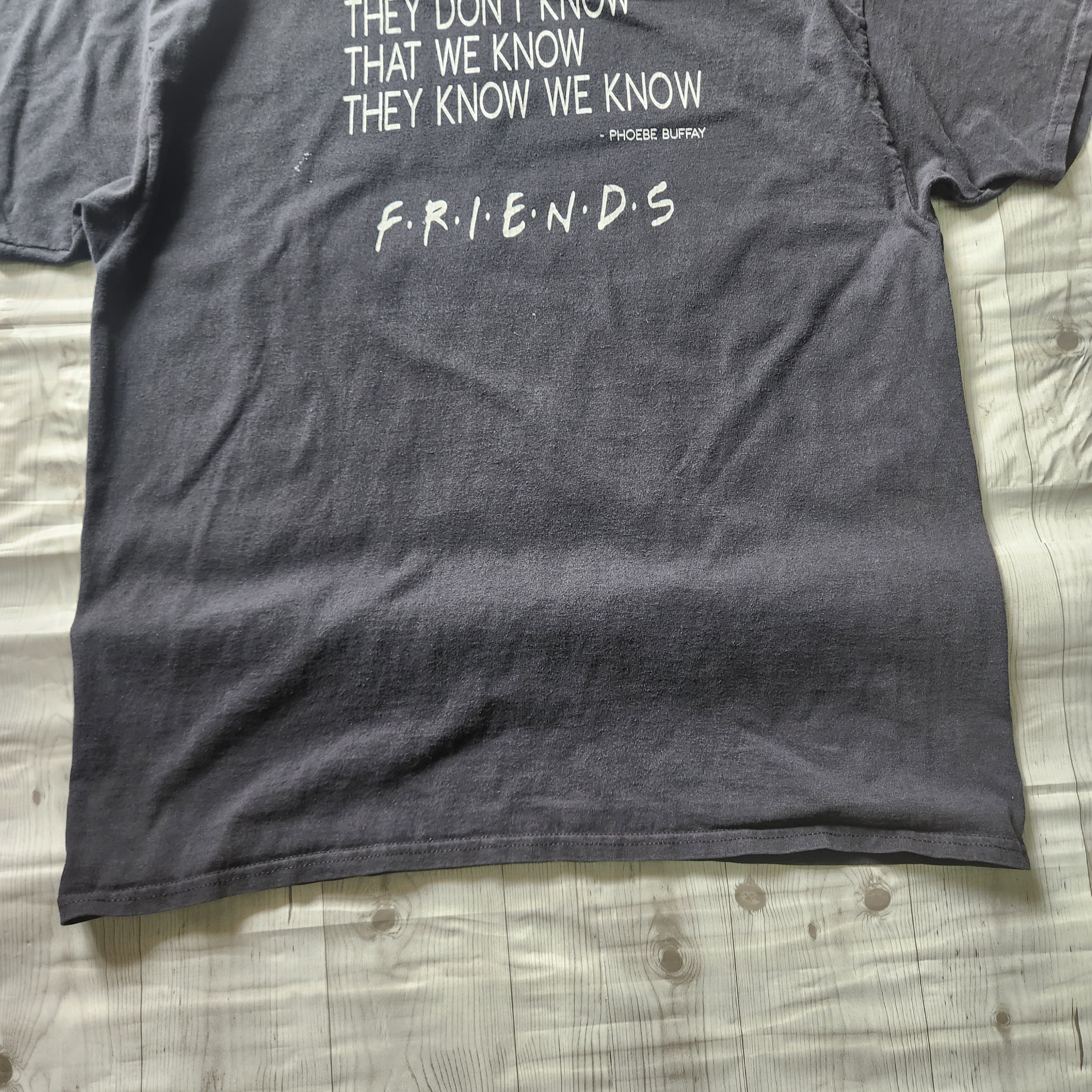 Vintage - Grails F.R.I.E.N.D.S. Promo TShirt Pheobe Buffay - 8