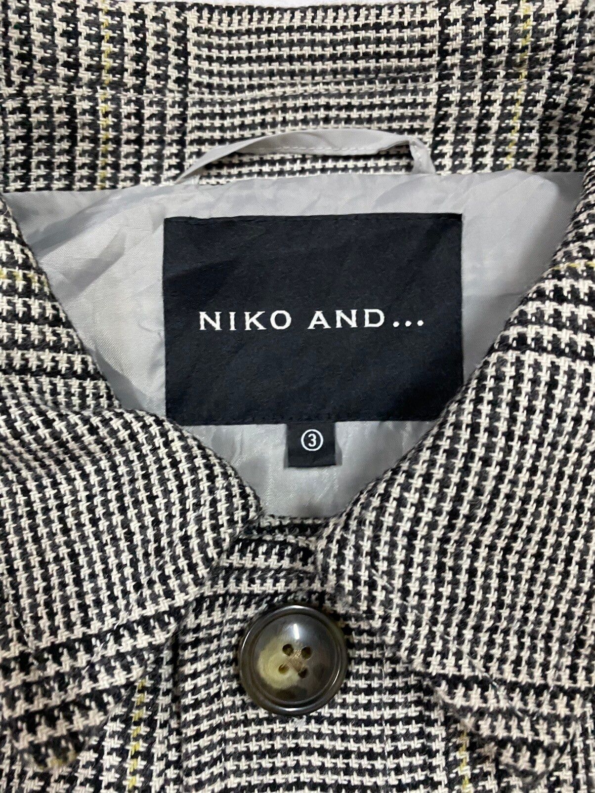 Niko And Japanese Brand Plaid Button Wool Jacket - 9