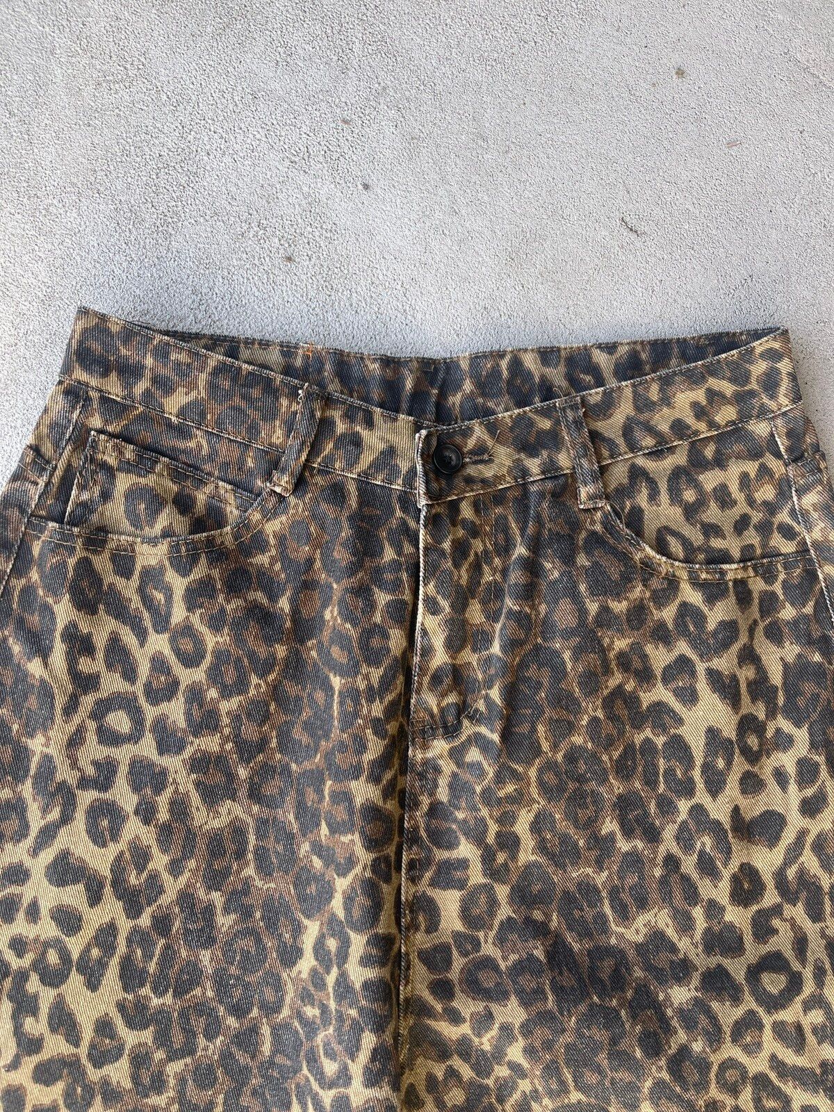 Vintage - STEAL! Y2K Japan Leopard Print Pants - 4