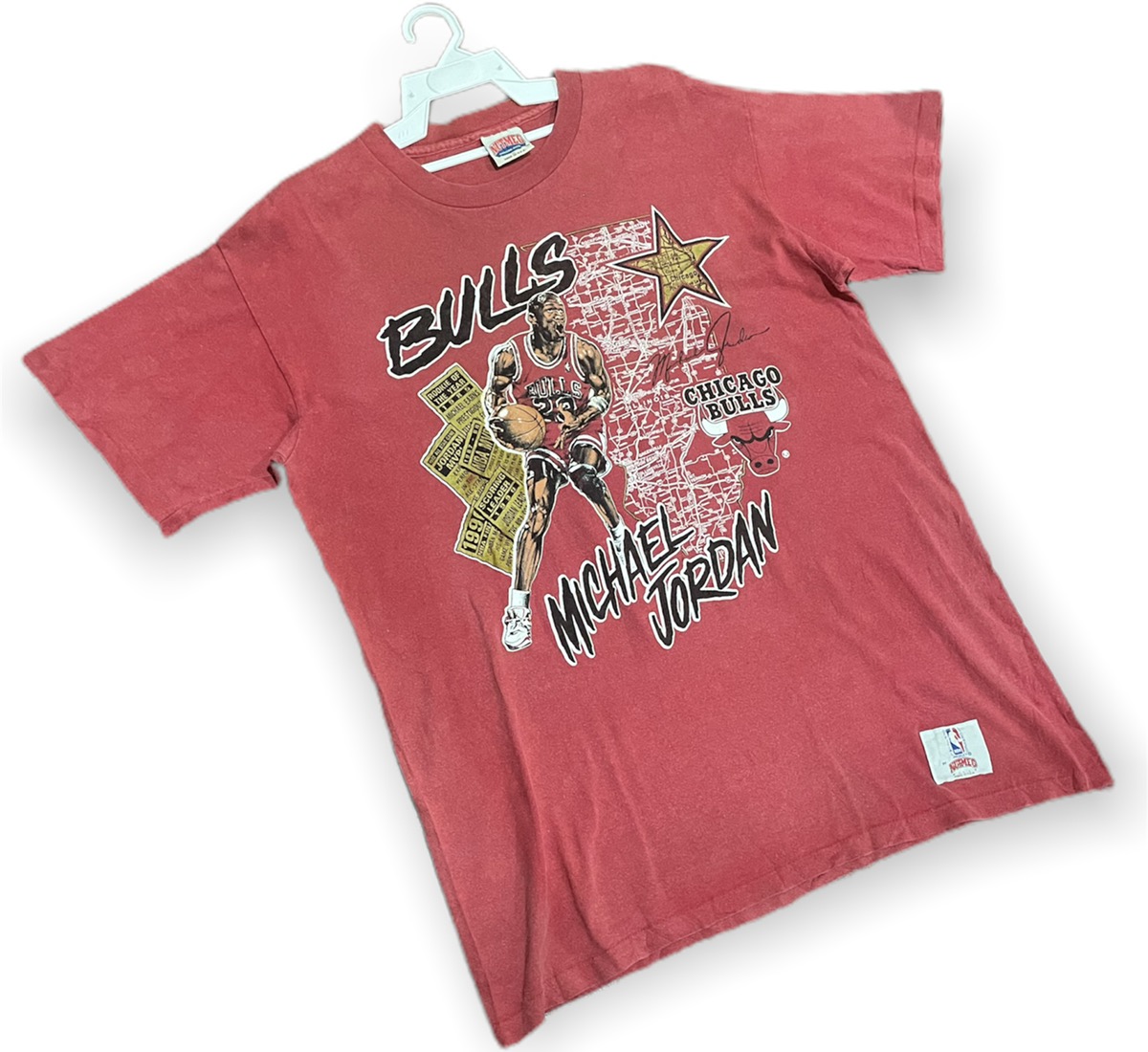 Vintage - Vintage Michael Jordan Dunking Chicago Bulls Tee - 2