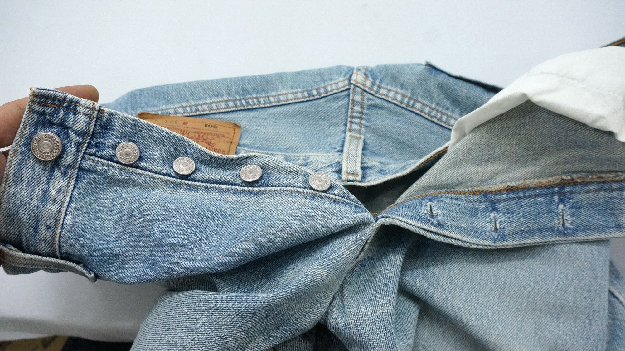 Distressed Denim - Levi's 501 Vintage 90s Distressed Irregular Jeans LF16 - 18