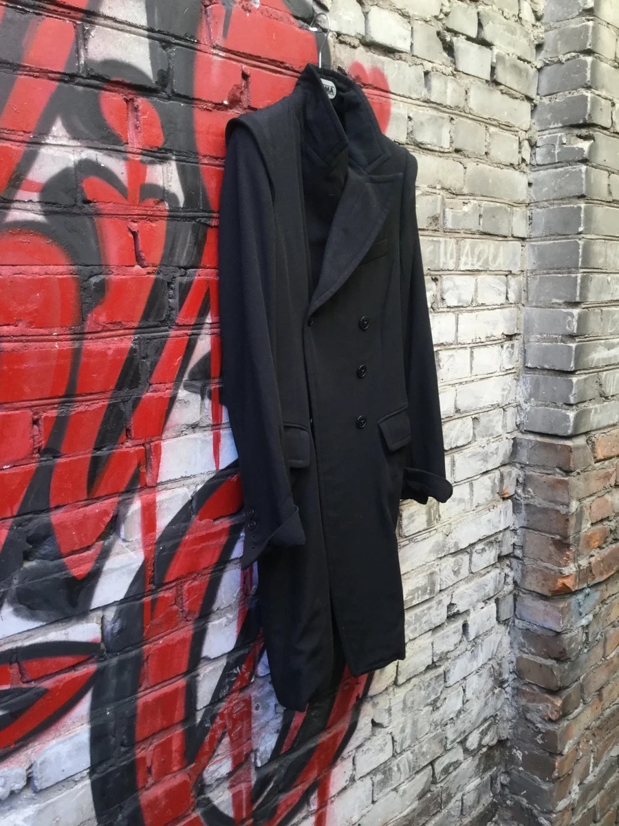 Asymmetric Black Double-Breasted coat - 2