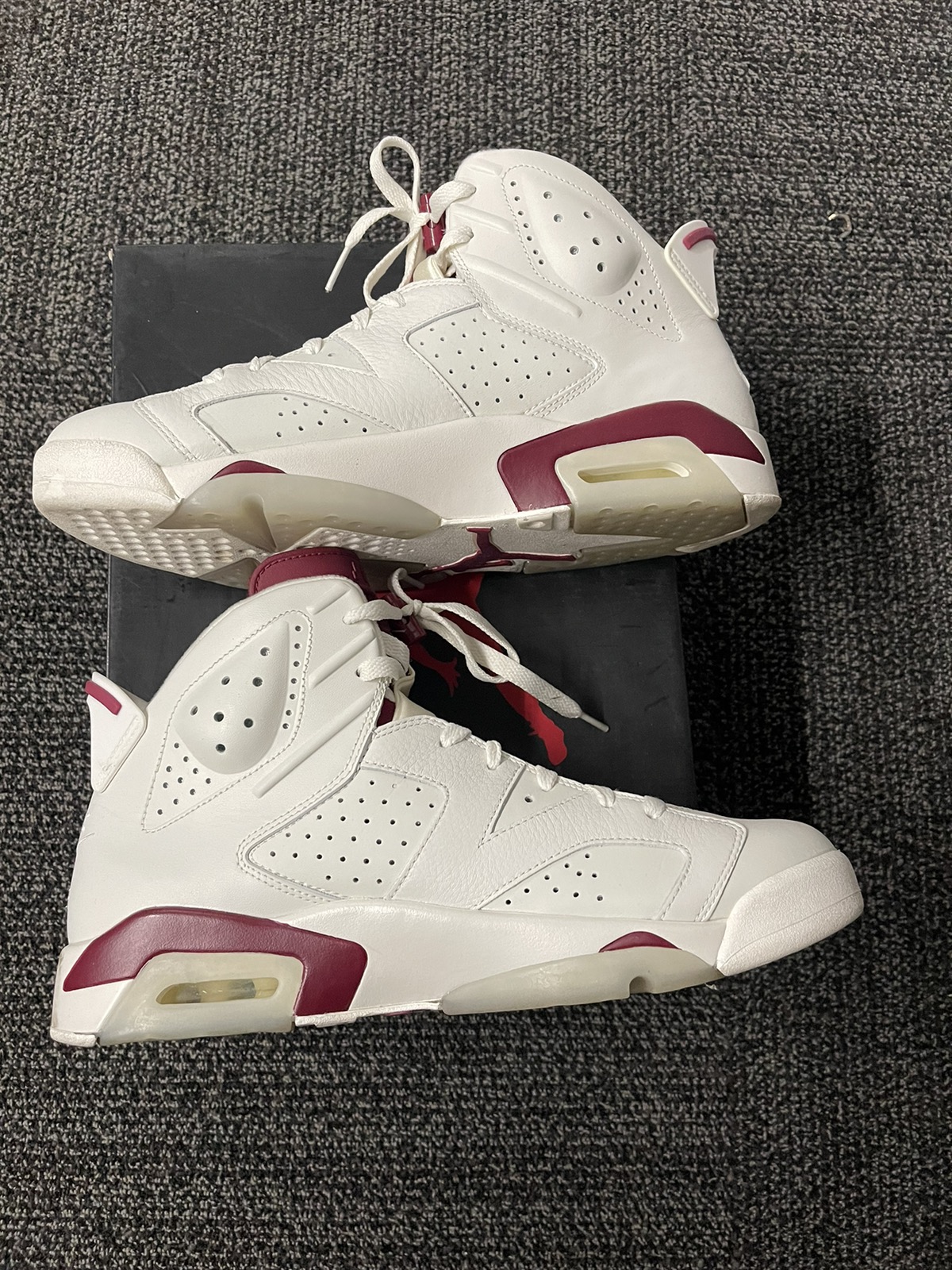 Jordan 6 Retro Maroon (2015) - 3