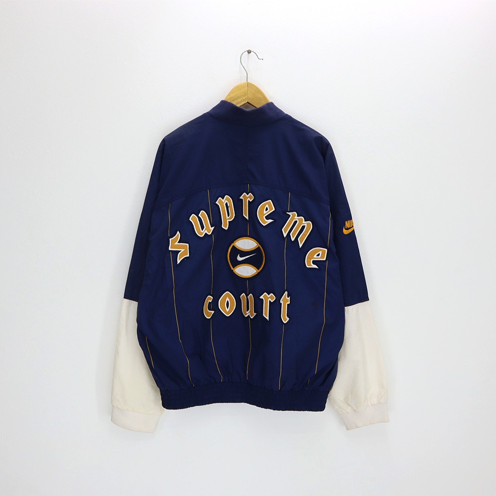 Supreme court nike online