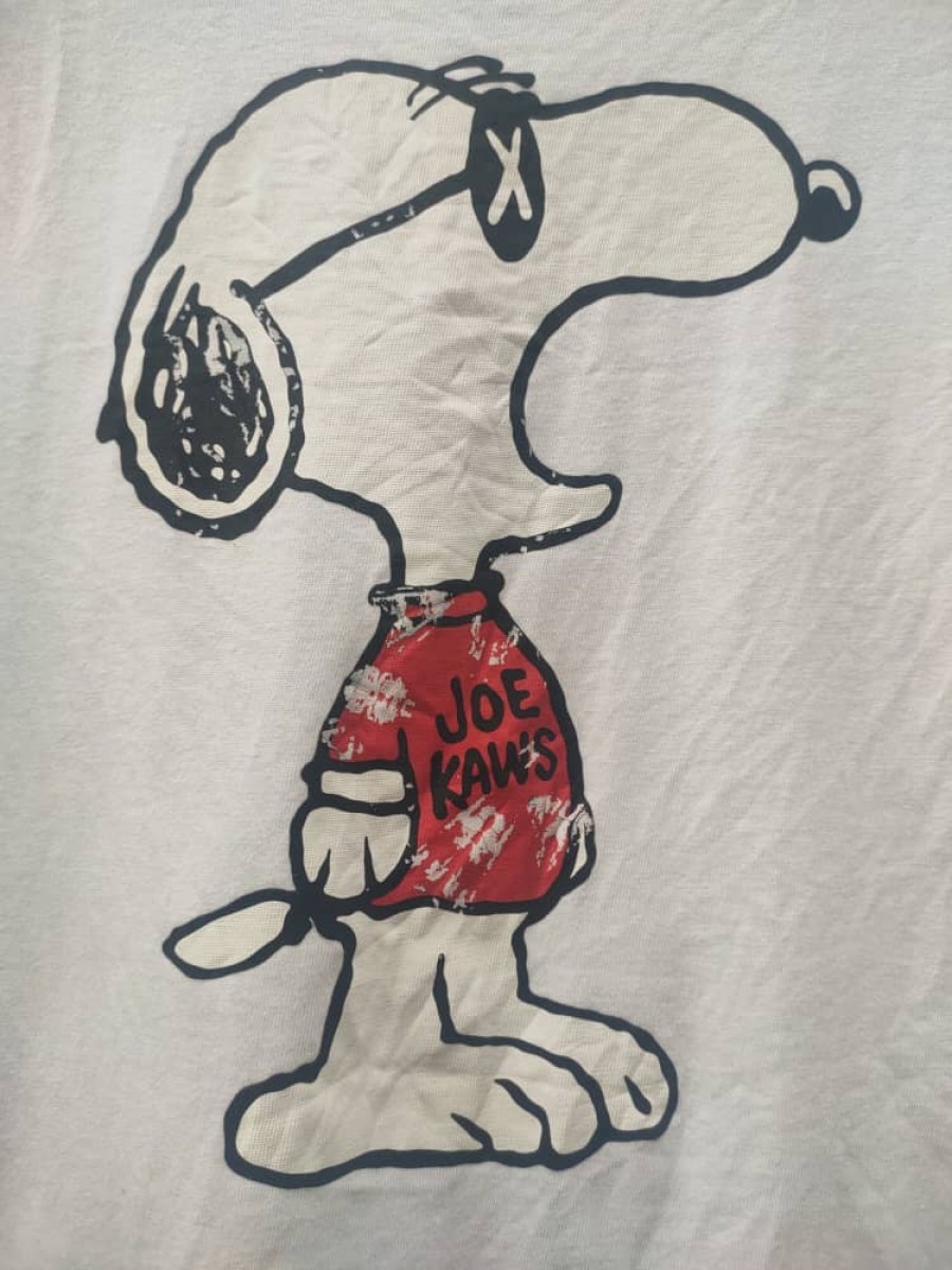Kaws - Snoopy - 2