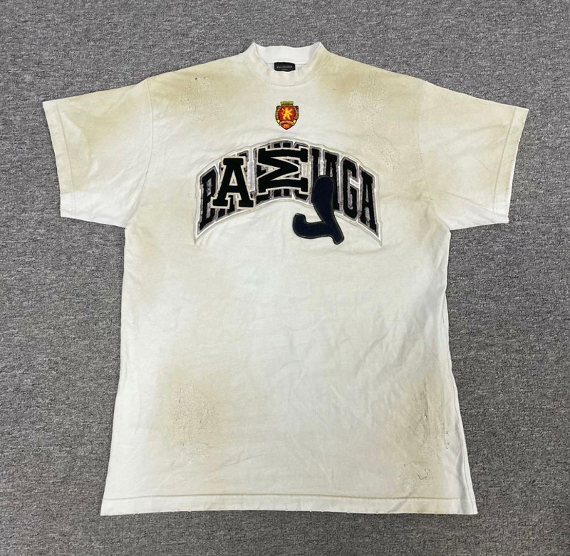 Balenciaga skater oversized t shirt - 1