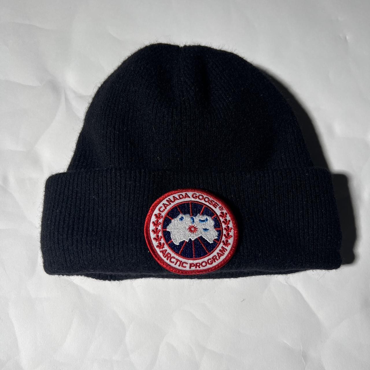 Canada Goose Men's Black and Red Hat - 1