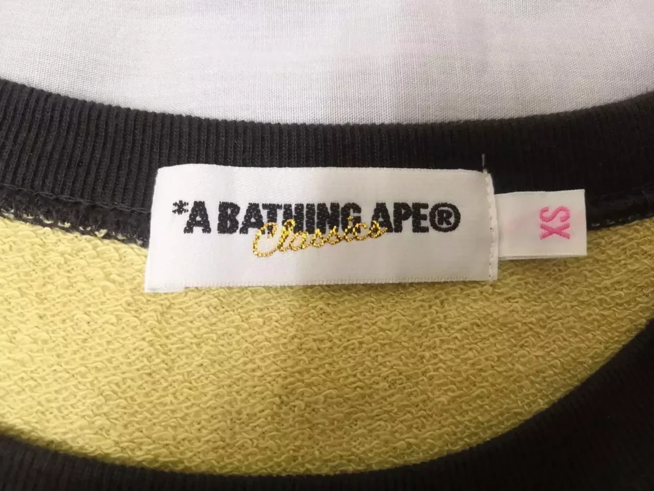 100% Authentic A BATHING APE BAPE Camo Sweatshirt Short - 3