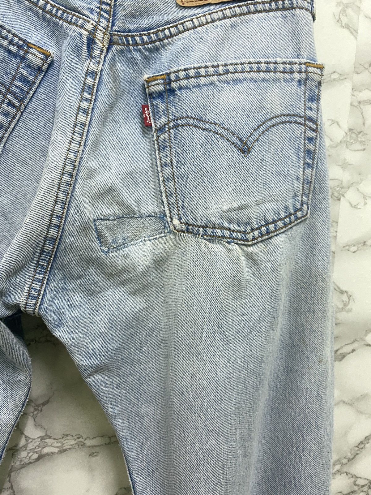 Vintage 90s Levis 501 Light Wash Distressed DenimJeans - 18