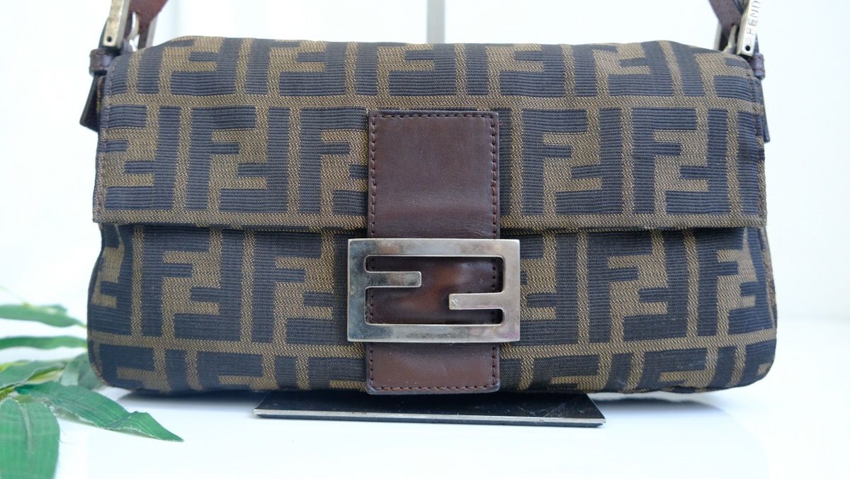 Authentic vintage Fendi baguette handbag. - 3