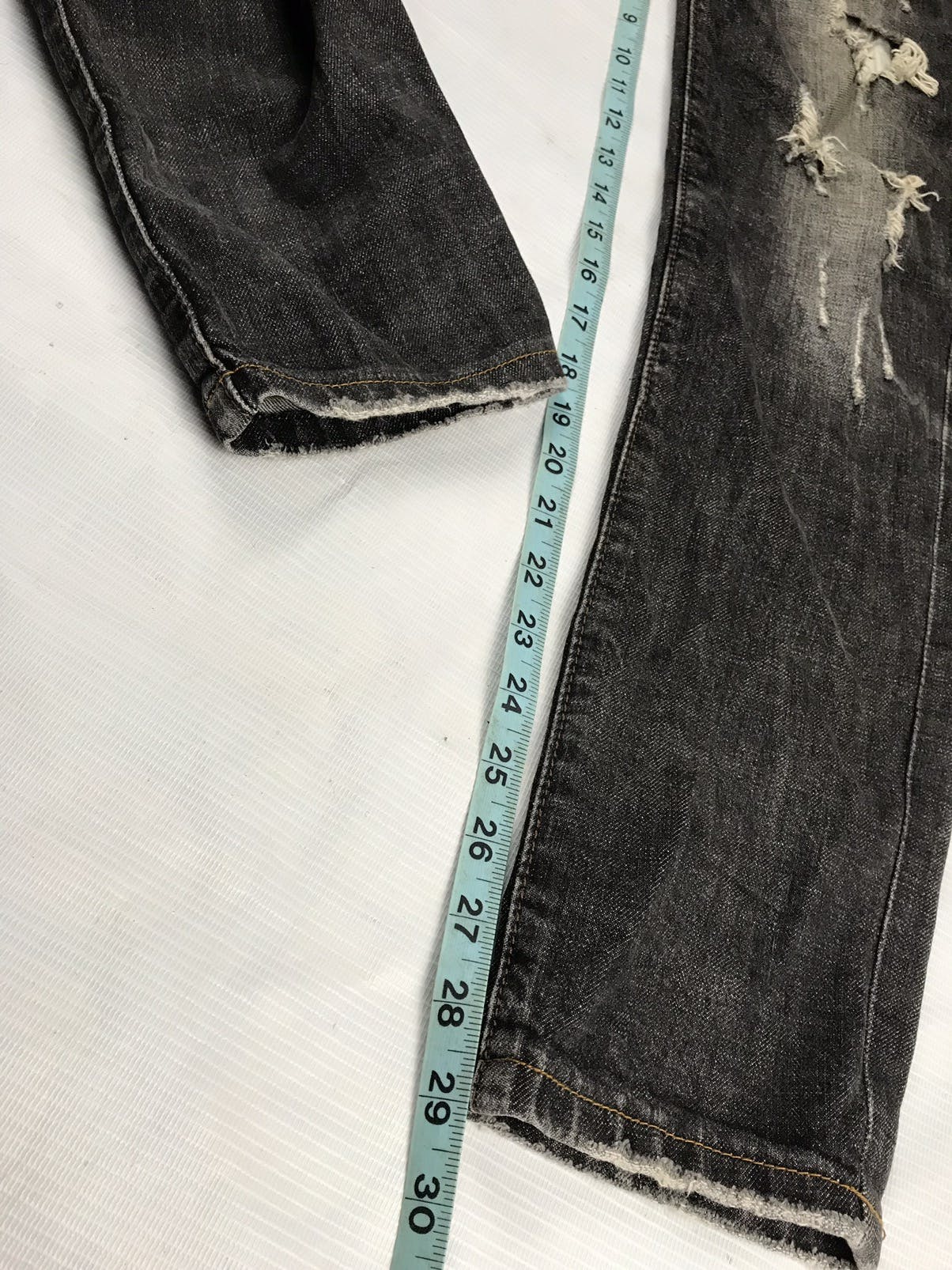 Dsquared2 slim fit distressed denim jeans - 18